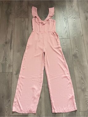 Express Rose Pink Women’s Size 4 Lightweight Ruffle V-Neck Jumpsuit